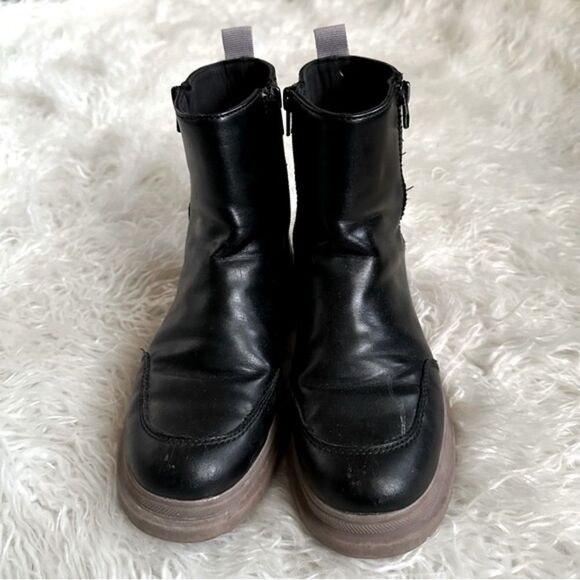 ZARA black chunky chelsea boot - Picture 3 of 5